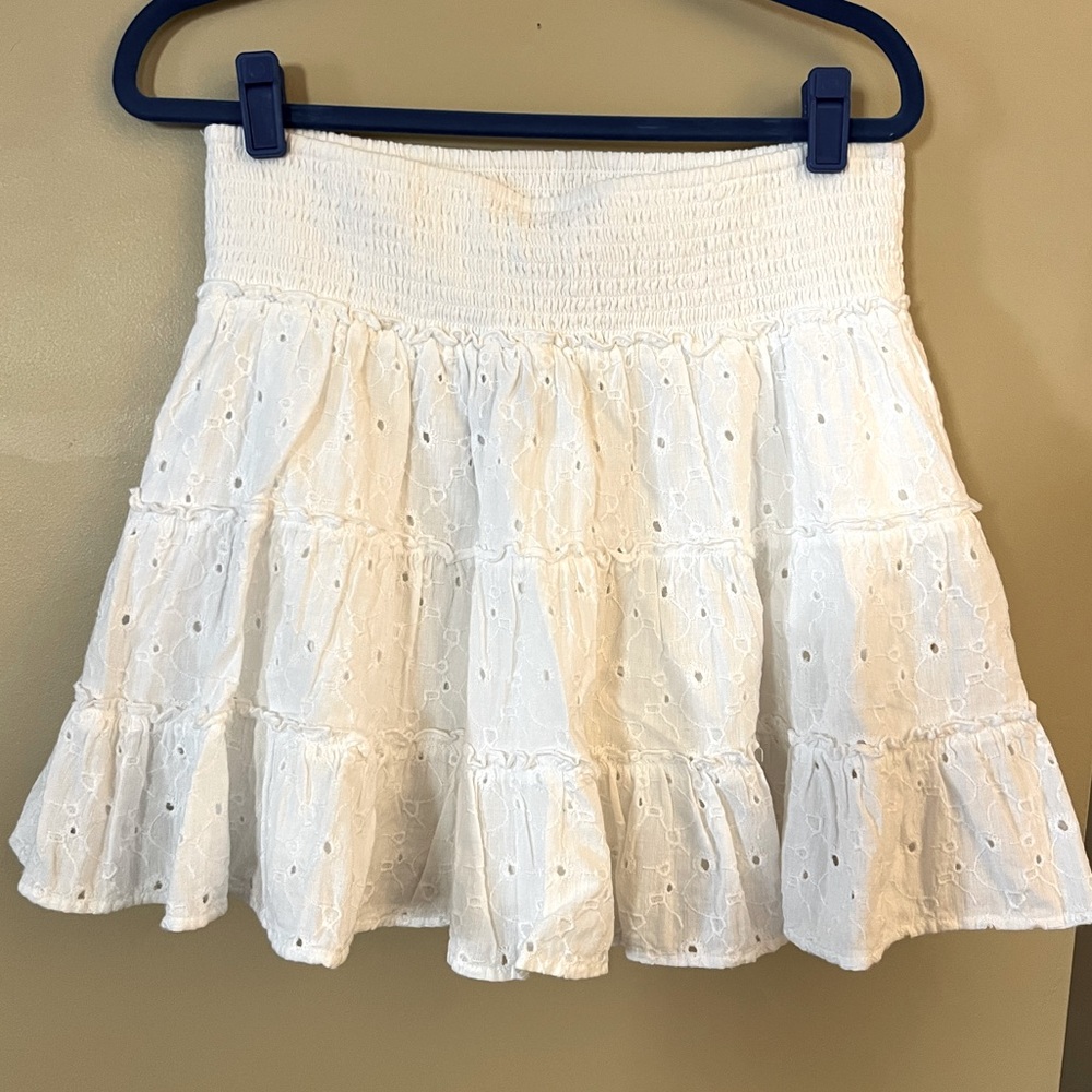 L American Eagle white lace skirt